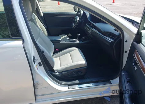 2013 Lexus Es 350 z USA, uszkodzony, nr VIN JTHBK1GG5D2024699